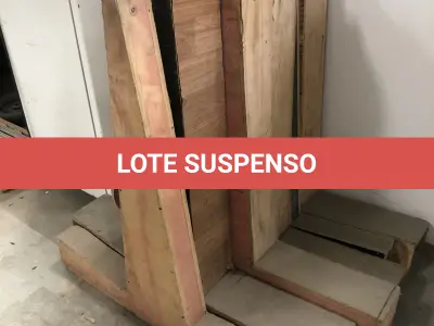 LOTE 042 - Escoras para vidro