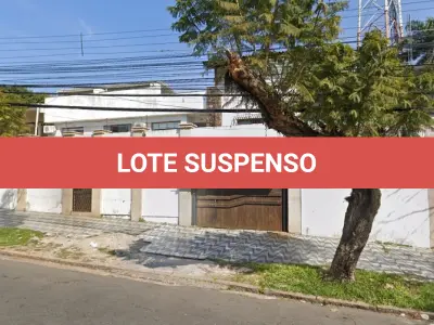 LOTE  - GRANDE CASA NA RUA SILVEIRO, EM POA