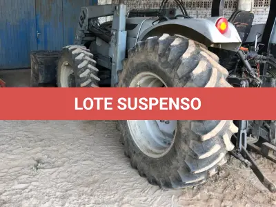 LOTE 057 - TRATOR, AGRALE 575.4 C/ PÁ CARREGADEIRA