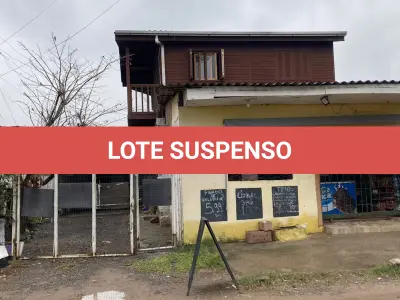 LOTE 136 - Um terreno constituído do lote número treze (13), da quadra número trinta e um (31)