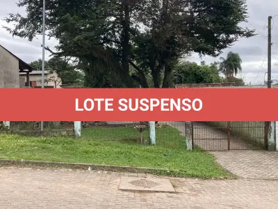 LOTE 121 - Um terreno constituído do lote número três (3), da quadra número vinte e oito (28)