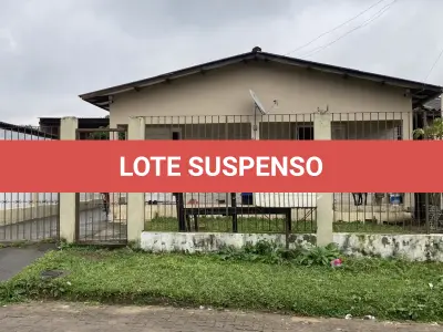 LOTE 142 - Um terreno constituído do lote número seis (6), da quadra número trinta e dois (32)