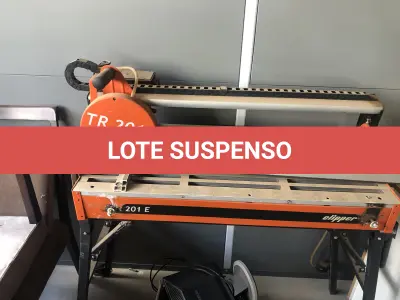 LOTE 001 - LOTE ENGLOBADO DE MAQUIINAS E EQUIPAMENTOS
