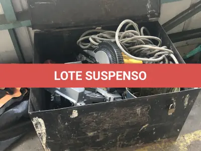 LOTE 001 - LOTE ENGLOBADO DE MAQUIINAS E EQUIPAMENTOS