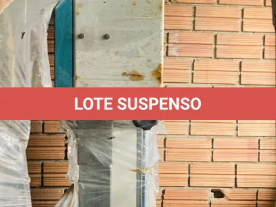 LOTE 048 - Máquina de serra fita