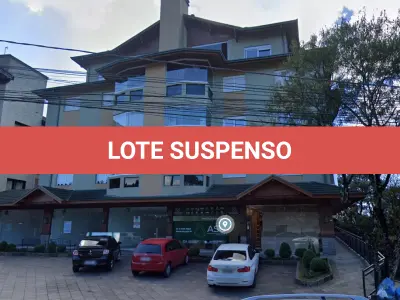 LOTE 011 - Um box de vaga dupla de garagem, sob numeração 01, do Edificio Residencial e Comercial Belluno Boulevard, na avenida Osvaldo Aranha, número 570, situado na cidade de Canela/RS