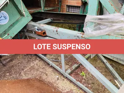 LOTE 063 - Elevador de carga