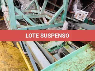 LOTE 063 - Elevador de carga