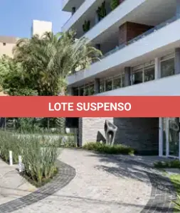 LOTE 000 - O apartamento nº 702 cobertura superior com área real total de 409,57m², O box nº 23