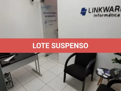 LOTE 000 - O imóvel nº 2.121, do Edifício Galeria Nossa Senhora do Rosário, localizado na Rua Vigário José Inácio, nº 371, e pela Rua Marechal Floriano o nº 38 com a área total de 31,51m², e área própria de 23,76m²