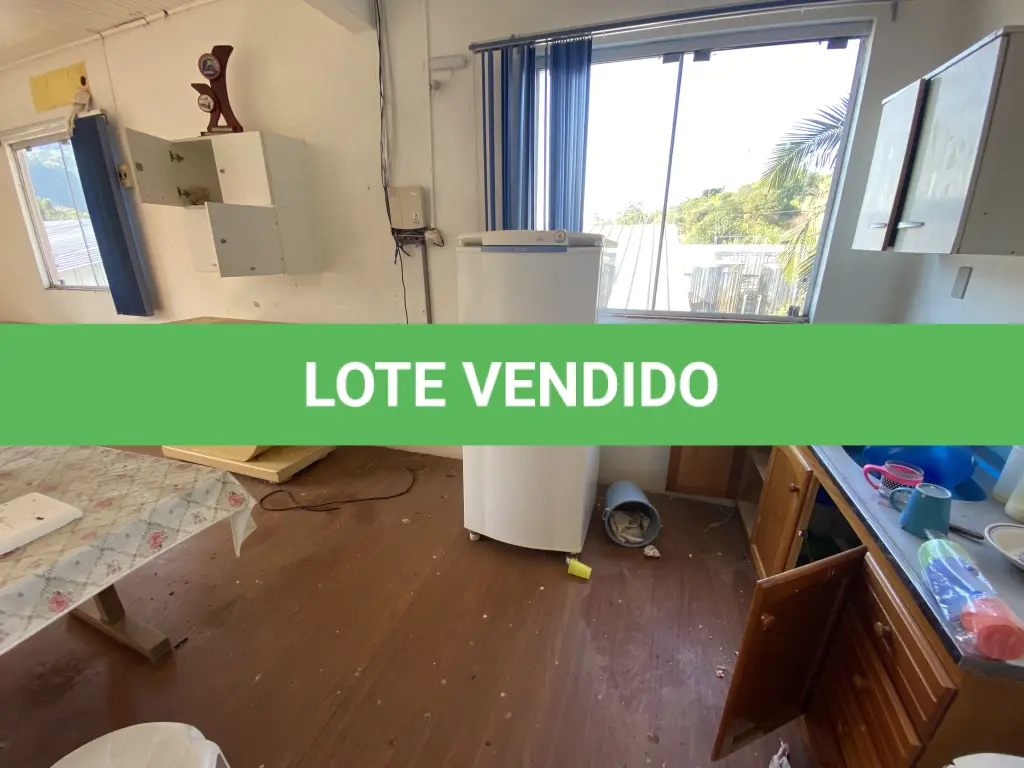 LOTE 071