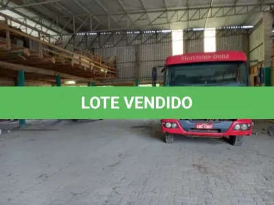LOTE 002 - Lote de veículos englobados (caminhões e kombi)