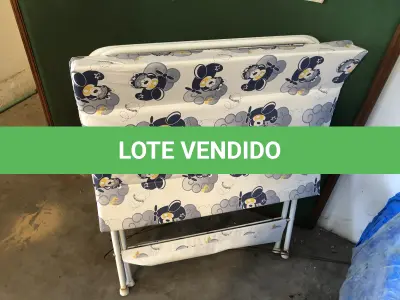 LOTE 066 - 2 trocador infantil