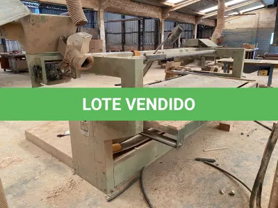 LOTE 019 - lixadeira de correia 
