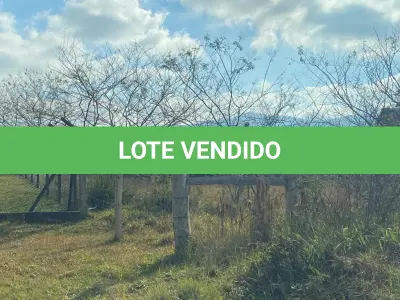 LOTE  - TERRENO NA ZONA URBANA DE ARARICÁ
