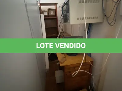 LOTE 079 - porta cpu de servidore tela de pc
