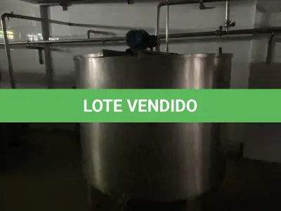 LOTE 022 - 02 Tanque de inox 2000 Litros
