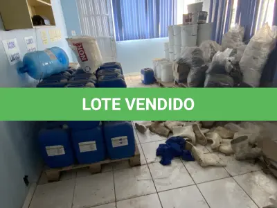 LOTE 062 - lote de botas usadas 