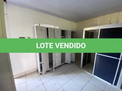 LOTE 066 - lote com 7 armarios vestiario com portas para cadear