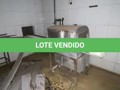 LOTE 041 - sucata de maquina tipo forninho