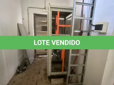 LOTE 052 - sucata de 2 transformadores de alta tensao