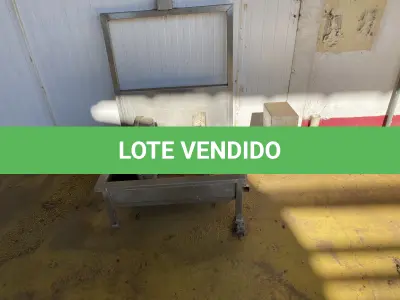 LOTE 011 - lavadora de botas um posto
