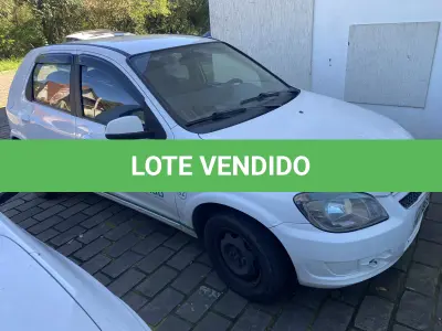 LOTE 09 - Celta 1.0 LT