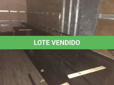 LOTE 079 - Estrutura metalica localizada dentro do caminhão 