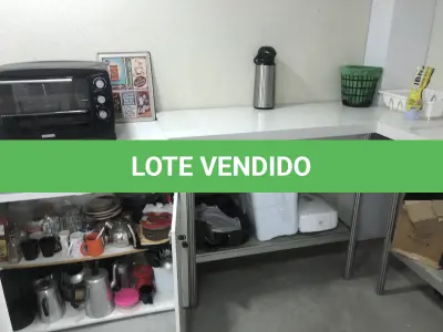 LOTE 064 - Bancada pia e auxiliar 