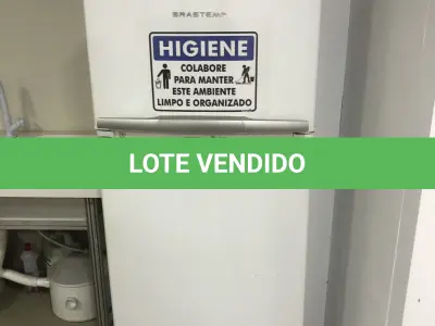 LOTE 065 - Geladeira dupla brastemp