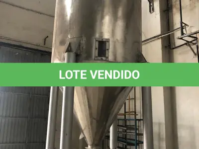 LOTE 017 - SILO DIÂMETRO 1,5m/ ALTURA 1,5m/ FUNIL 1,2m ALTURA, ano  2005