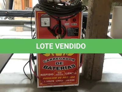 LOTE 015 - Carregador de bateria J.T.S