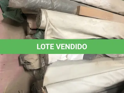 LOTE 025 - Lote de rolos de tecido 
