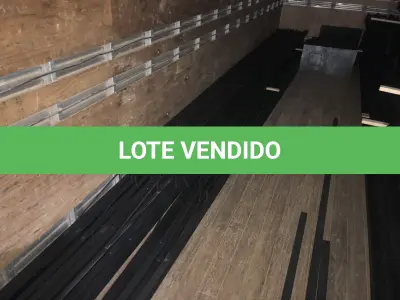 LOTE 079 - Estrutura metalica localizada dentro do caminhão 