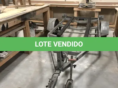LOTE 014 - Reboque para barco placa QIC3D25
