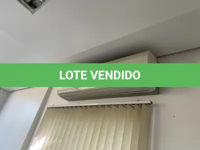 LOTE 10 - MÓVEIS EQUIPAMENTOS - vários itens junto ao prédio