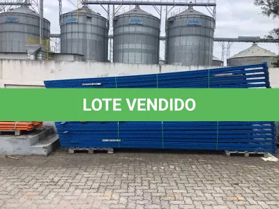 LOTE 052 - Lote com prateleiras para paletes - DESMONTADAS