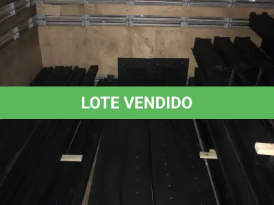 LOTE 079 - Estrutura metalica localizada dentro do caminhão 