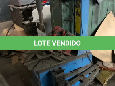 LOTE  - PRATELEIRAS, BANCADAS, ETC