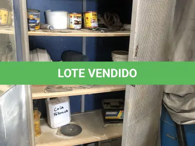LOTE 034 - Armario 