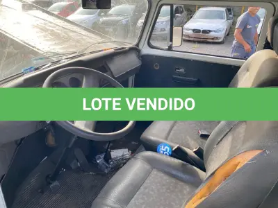 LOTE  - WV KOMBI 04/05
