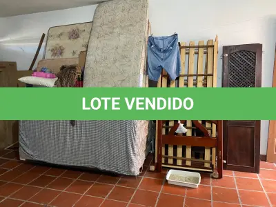 LOTE 2 - MÓVEIS DENTRO DA CASA