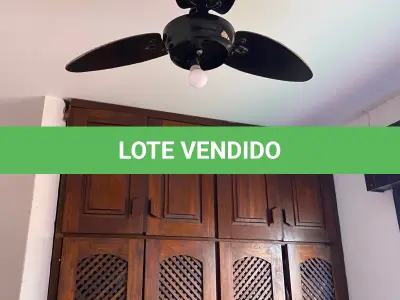 LOTE 2 - MÓVEIS DENTRO DA CASA