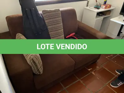 LOTE 2 - MÓVEIS DENTRO DA CASA