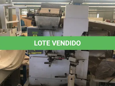 LOTE 053 - máquina de pregar saltos com carregador