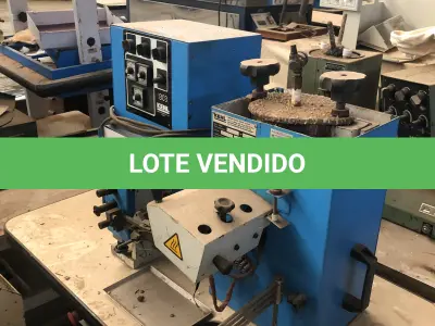 LOTE 056 - máquina de virar com cola marca Kehl