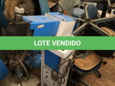 LOTE 156 - maq de rebater costura