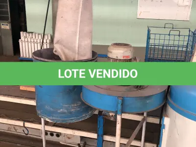 LOTE 020 - 2 coletores de pó