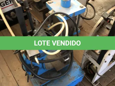 LOTE 109 - 5 prensas