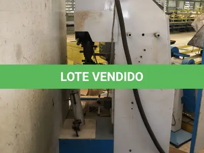 LOTE 120 - maq de pregar salto com carregador